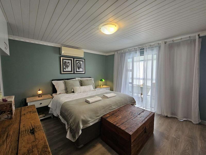 4 Bedroom Property for Sale in Duyker Eiland Western Cape